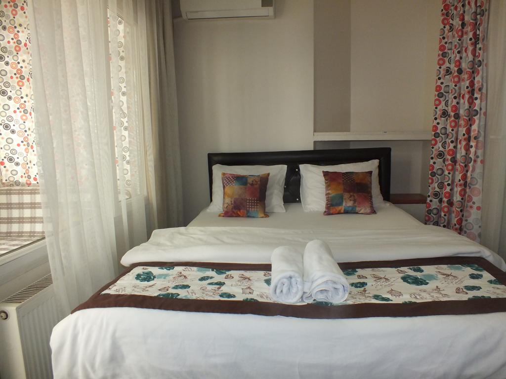 Taksim 9 Suites Apartments Истанбул Екстериор снимка